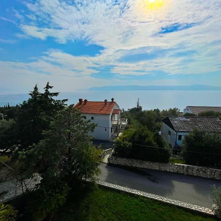 Apartments Sams Нови-Винодолски Экстерьер фото